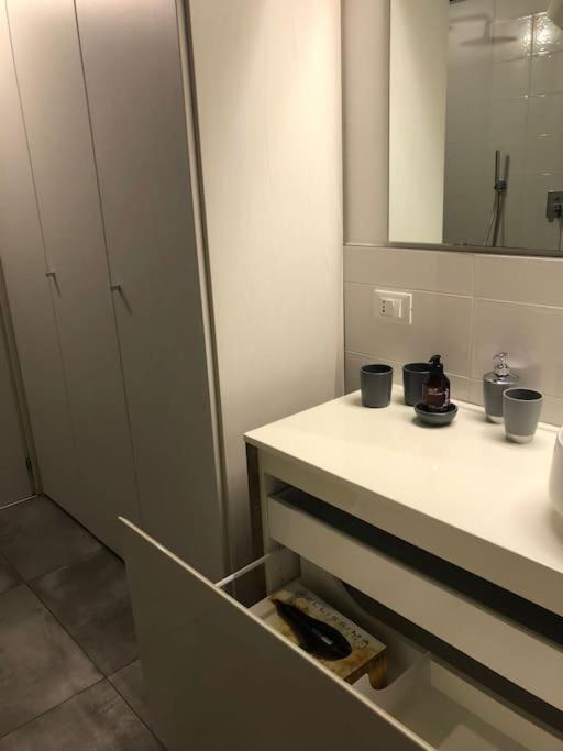 La Petite Maison - Two-Room Apartment 贝尔加莫 外观 照片