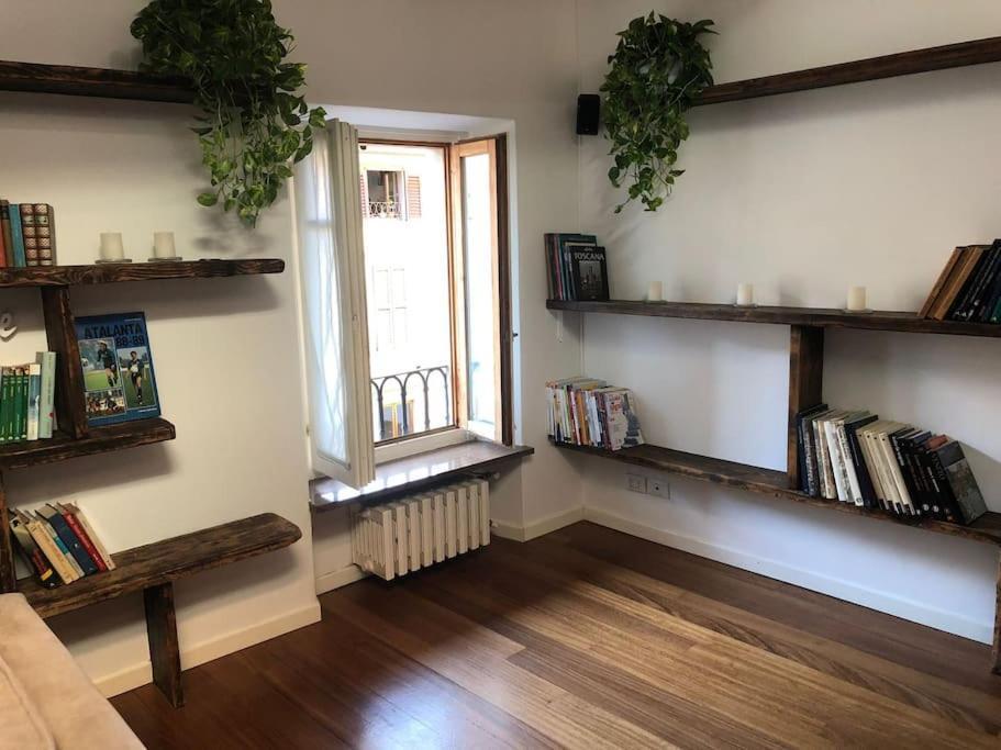 La Petite Maison - Two-Room Apartment 贝尔加莫 外观 照片